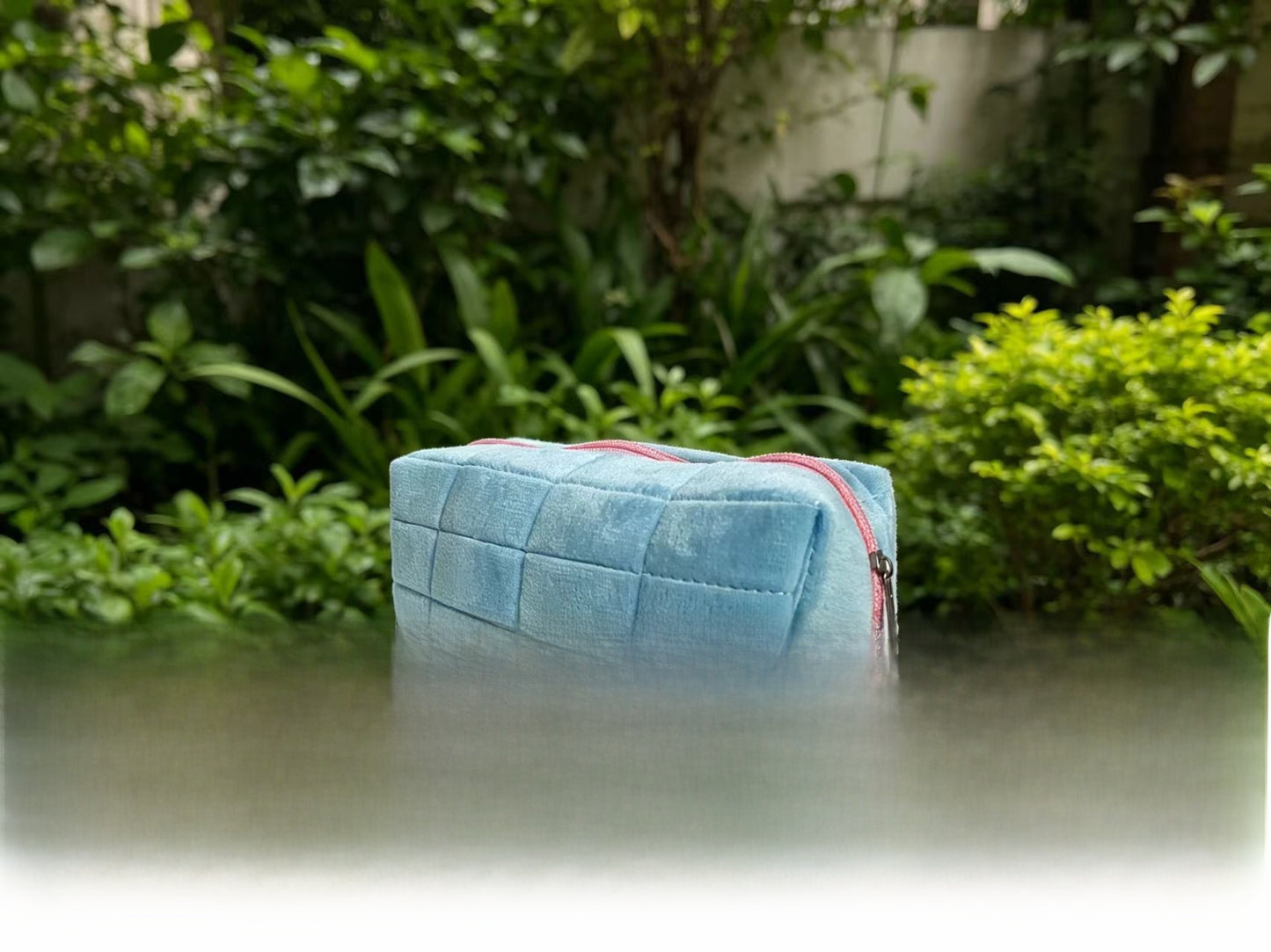High-End Storage Bag with Large Capacity, Portable and Stylish Makeup Bag