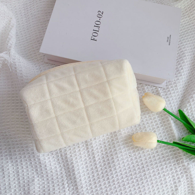 High-End Storage Bag with Large Capacity, Portable and Stylish Makeup Bag